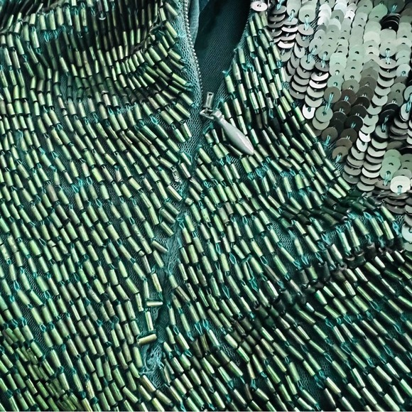 Michael Costello Revolve Adalyn Emerald Green Sequin Dress Plunge mini long slv - Picture 11 of 12